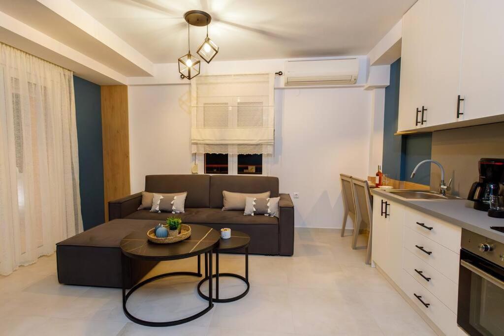 Sunrise Haven Suite ซานธี ภายนอก รูปภาพ